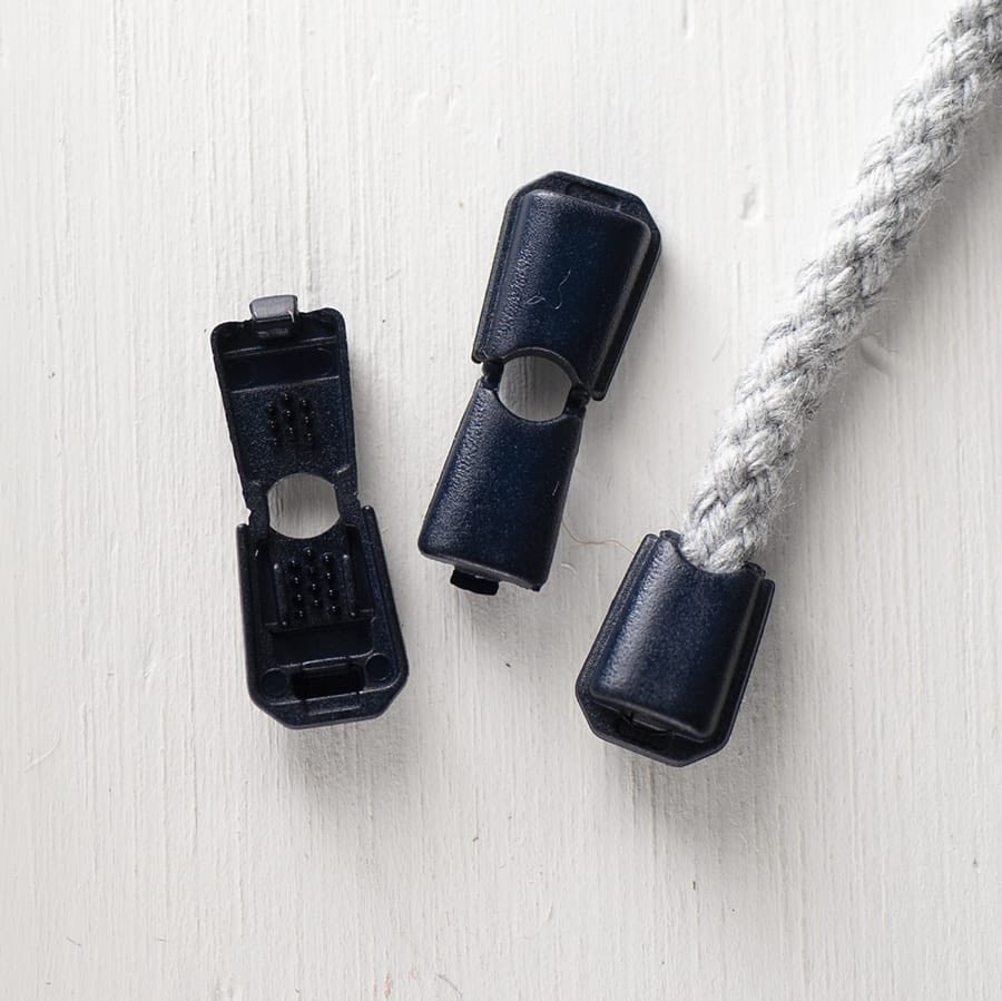 4mm Navy Clip On Cord End 